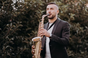 DJ Pierluigi Santella, saxofonista en la galería Lyrium - Foto 6